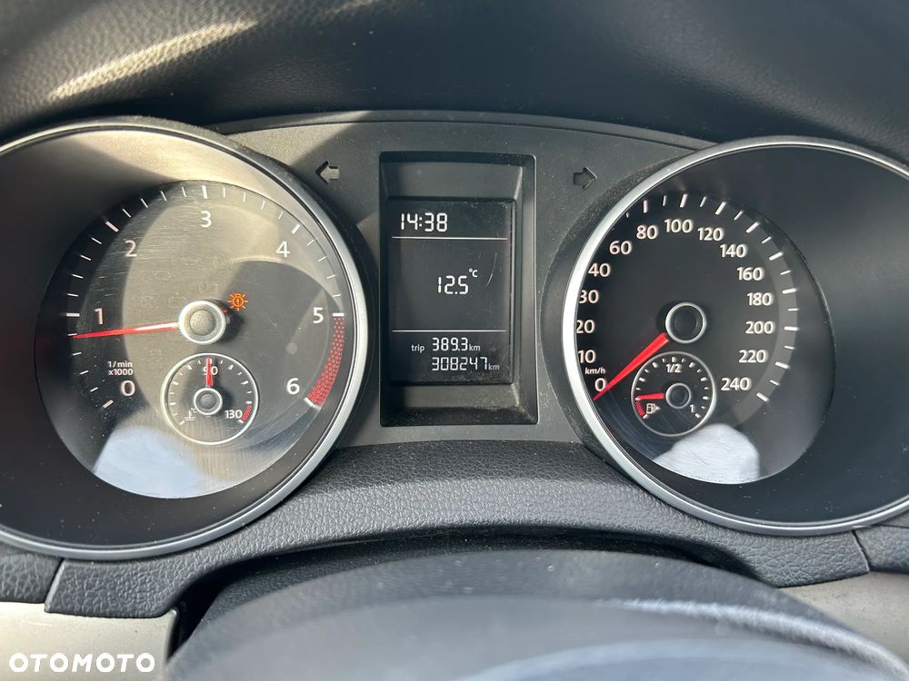 Volkswagen Golf VI 1.6 TDI Comfortline - 33