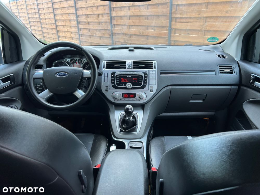 Ford Kuga - 18