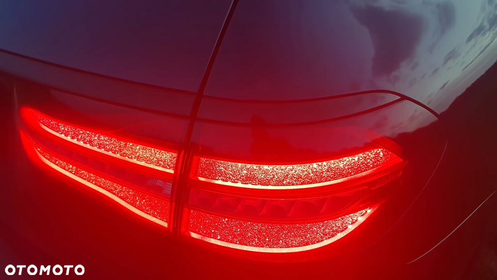 Mercedes-Benz Klasa E 400 4-Matic 9G-TRONIC - 5