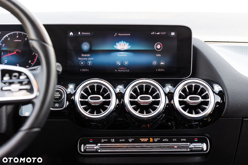 Mercedes-Benz GLA 250 8G-DCT Progressive - 18