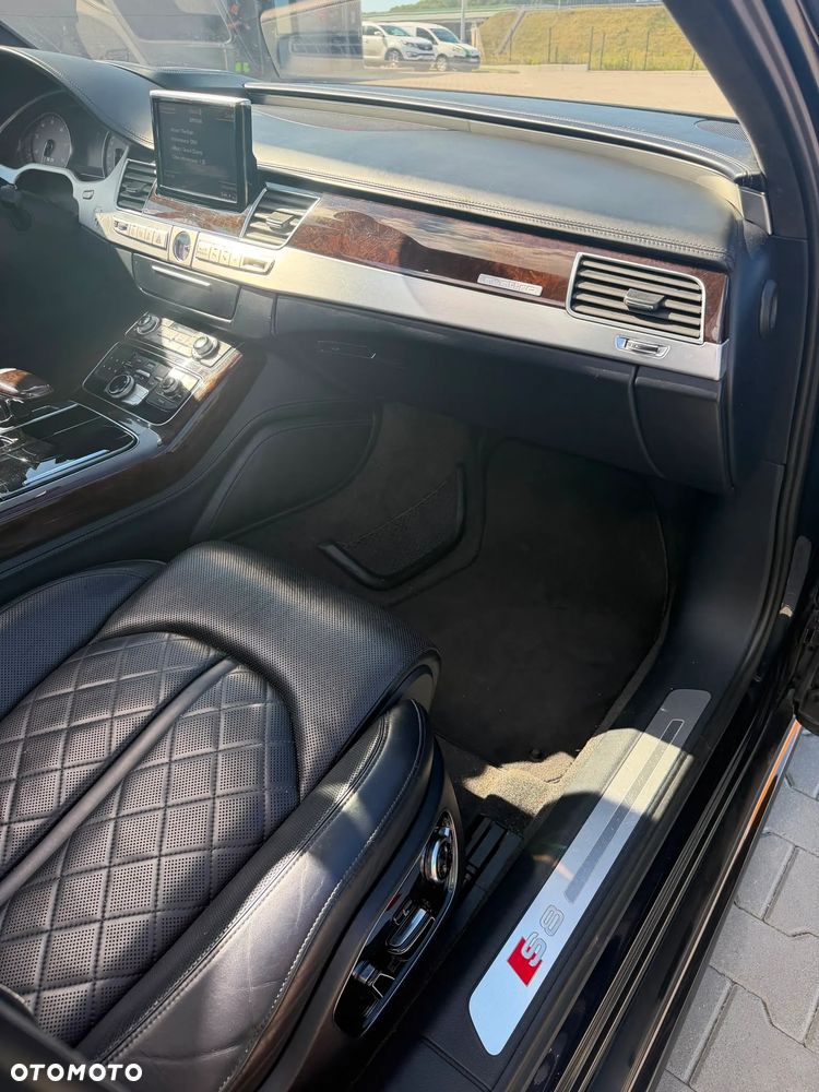 Audi S8 - 13