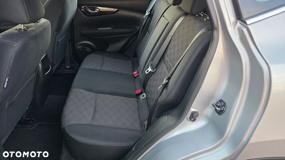 Nissan Qashqai 1.2 DIG-T N-Connecta EU6 - 15