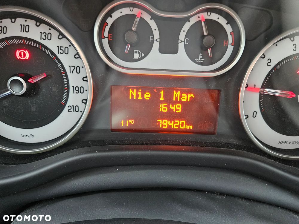 Fiat 500L 1.4 16V Easy - 15
