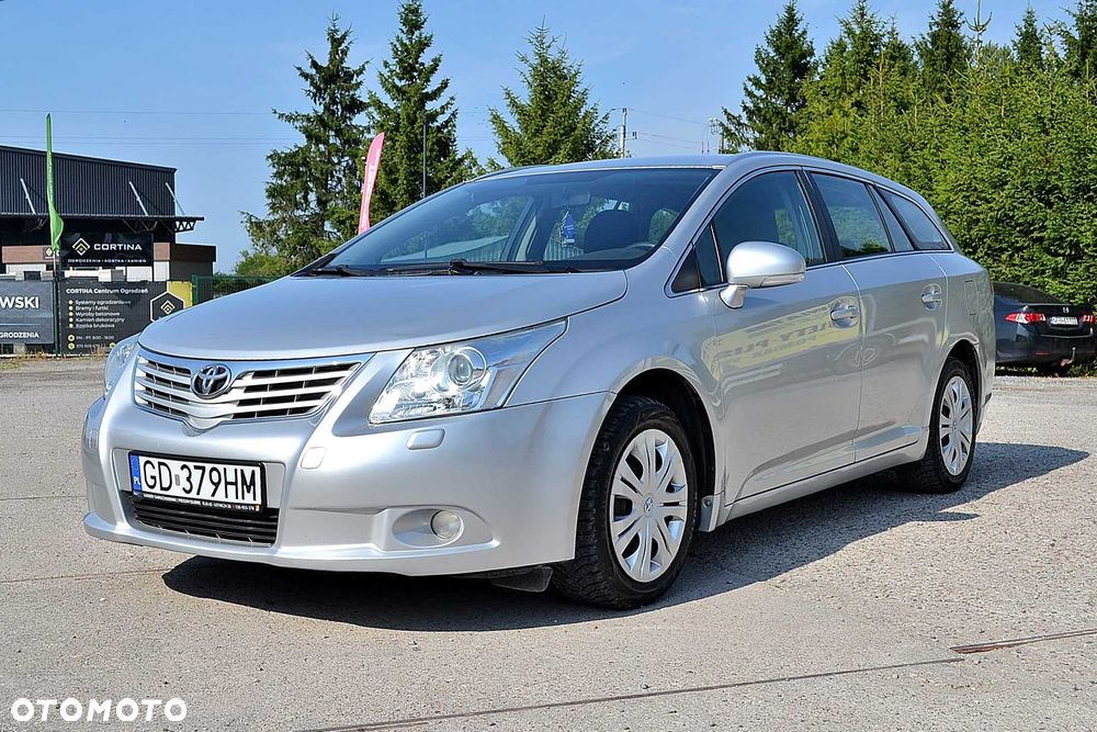Toyota Avensis - 1