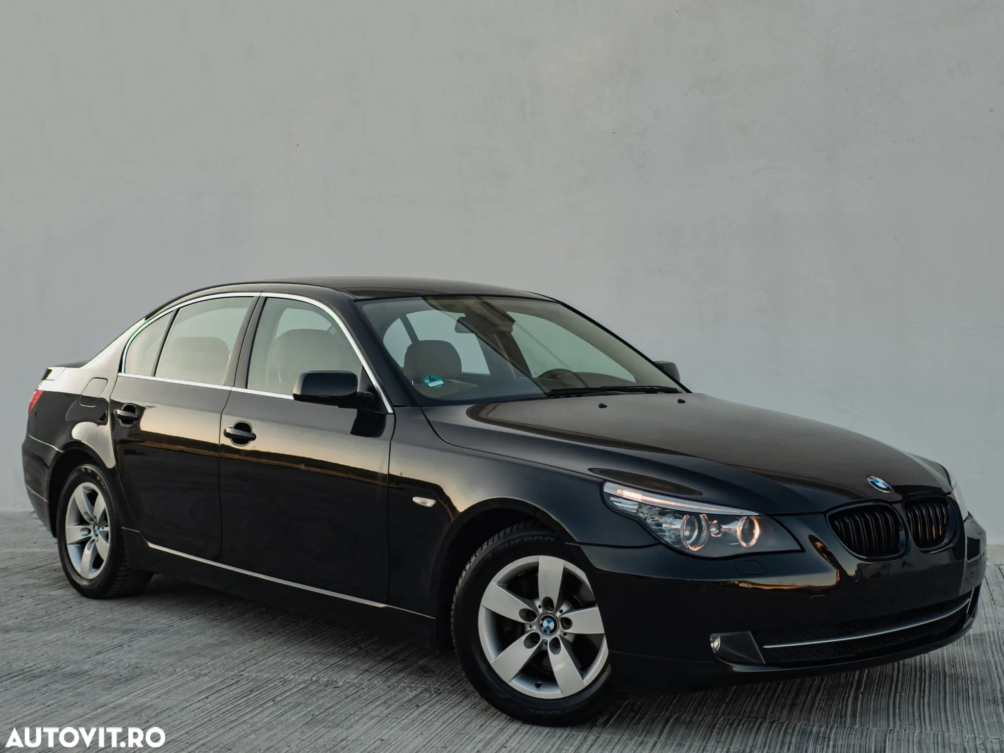 BMW Seria 5 520d Aut. Edition Exclusive - 3