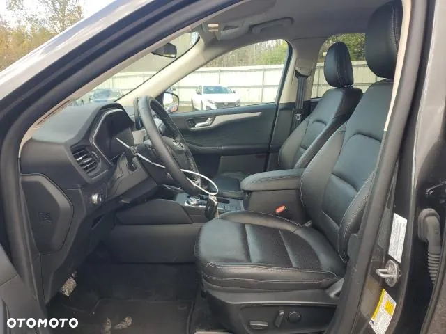 Ford Kuga - 7