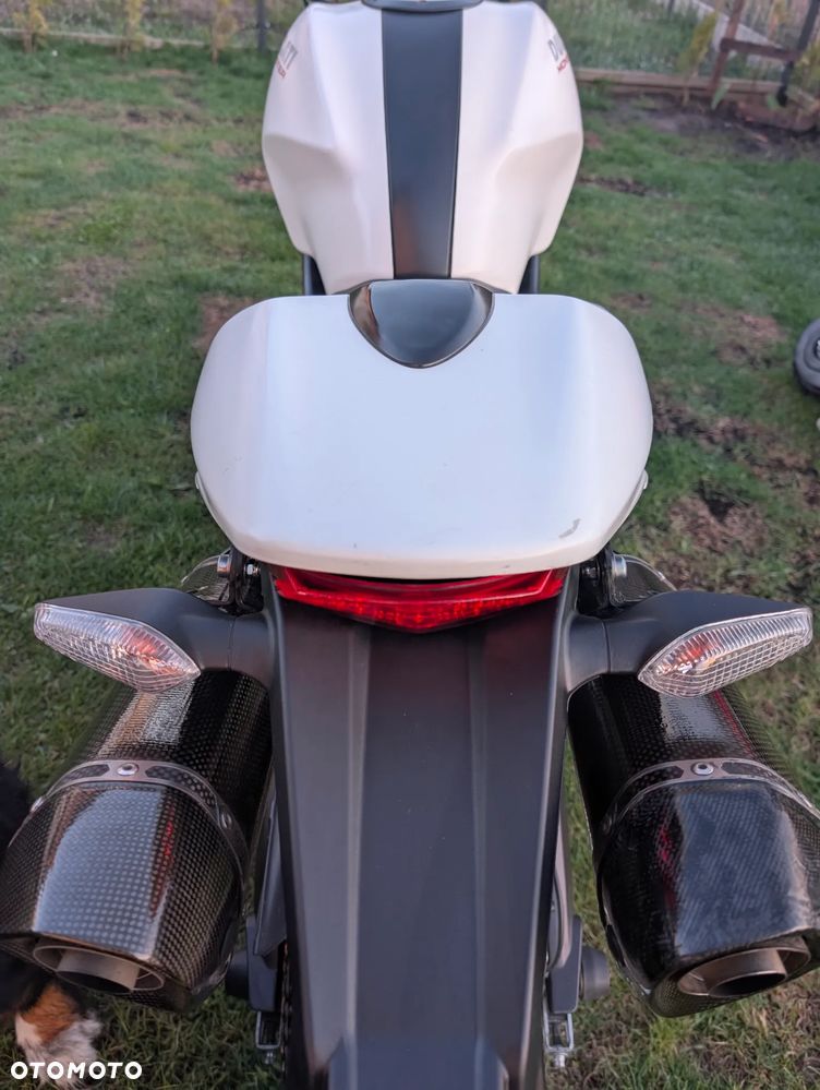 Ducati Monster - 18