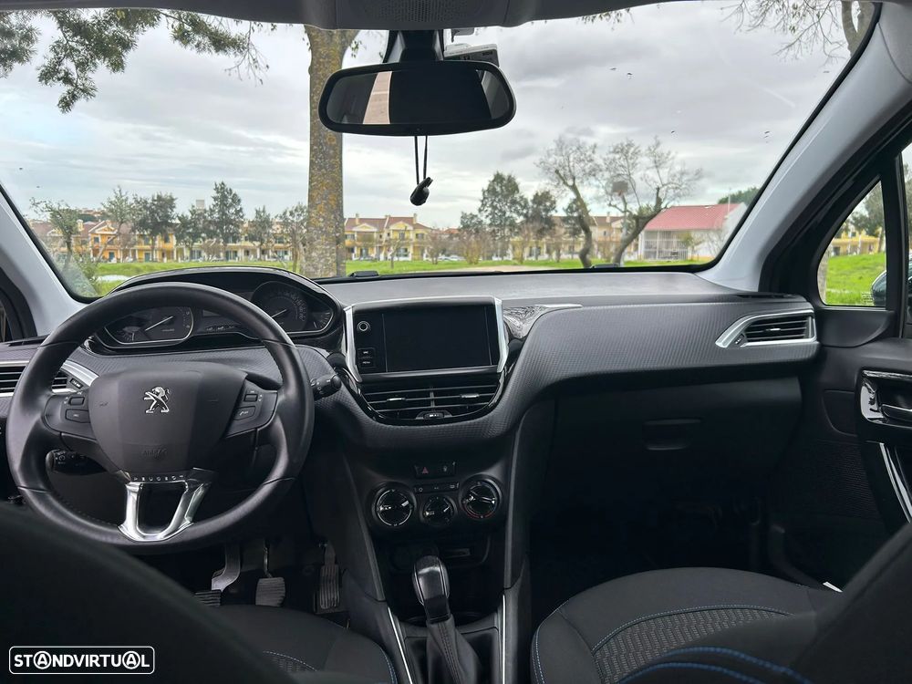 Peugeot 208 1.5 BlueHDi Signature - 8