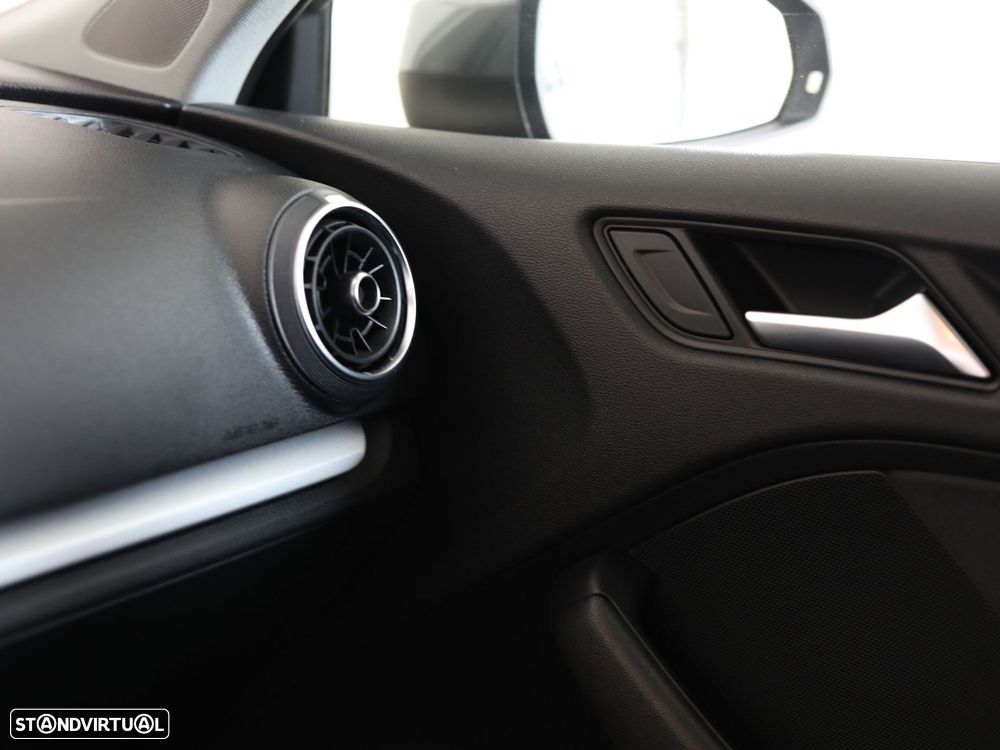 Audi A3 Sportback 30 TDI - 33