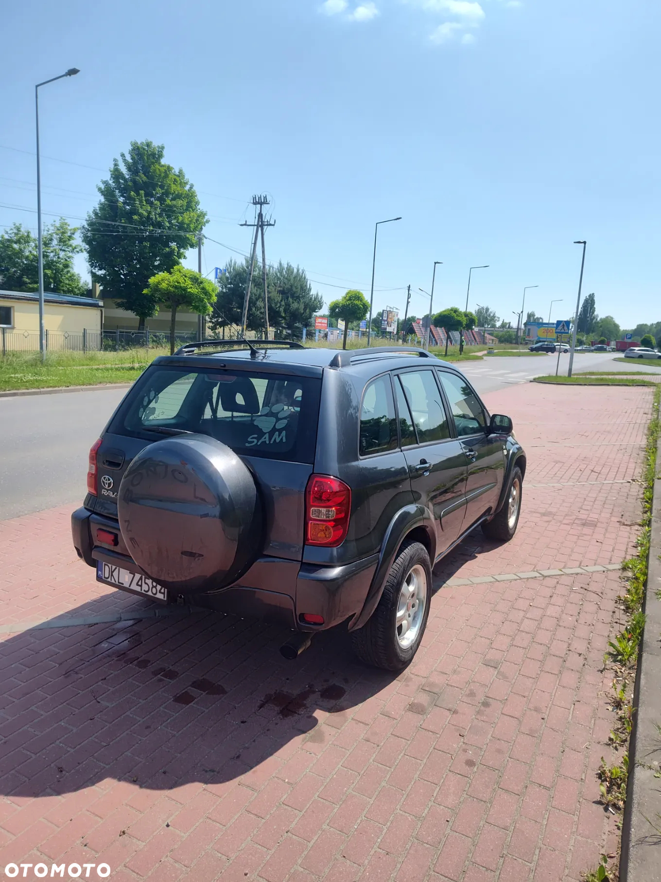 Toyota RAV4 - 3