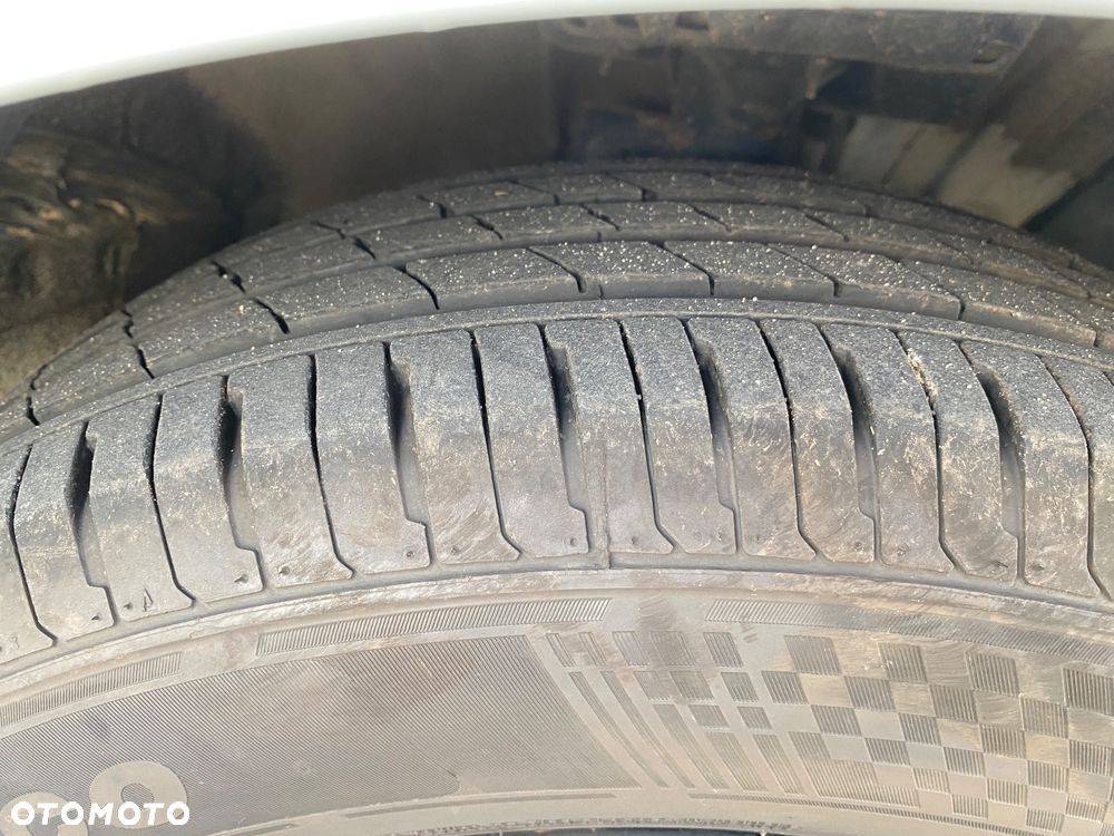 Kia Ceed ver-1-6-crdi-scr-l-business-line - 20