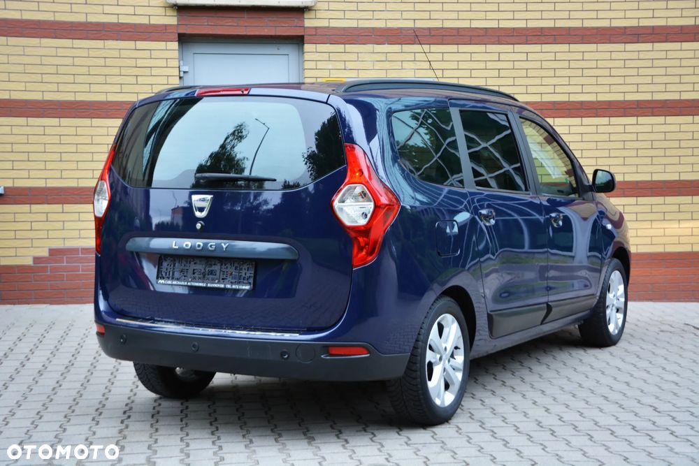 Dacia Lodgy 1.6 MPI 85 Laureate - 38