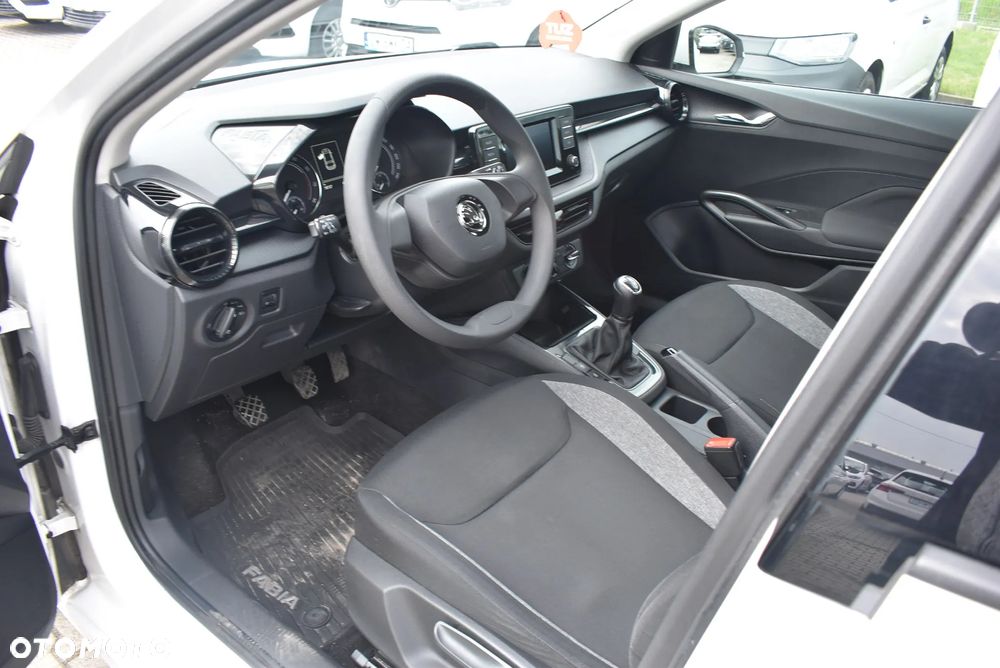 Skoda Fabia 1.0 Active - 9