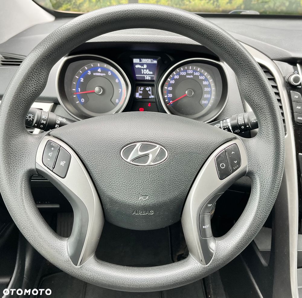 Hyundai i30 1.4 Classic + - 21