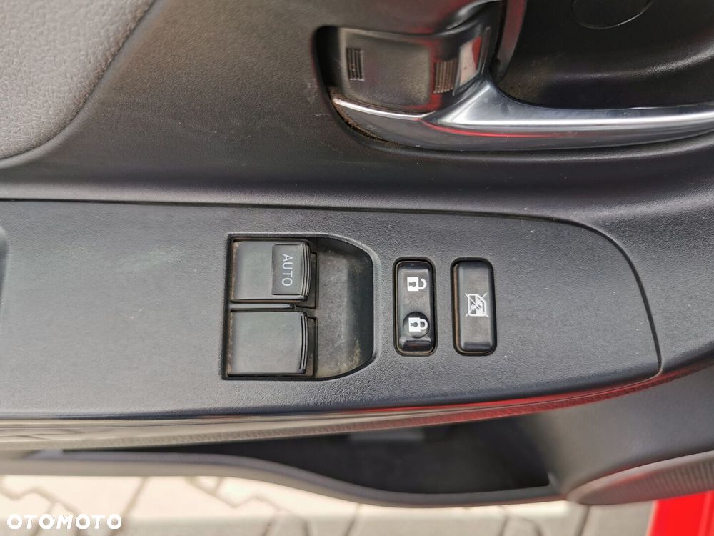 Toyota Yaris 1.33 Premium - 16