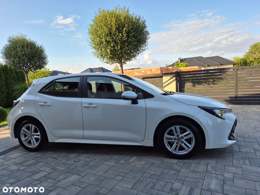 Toyota Corolla 1.8 Hybrid Comfort - 28
