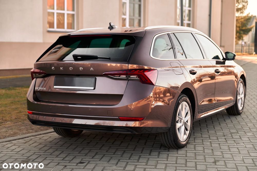 Skoda Octavia 2.0 TDI Edition - 7