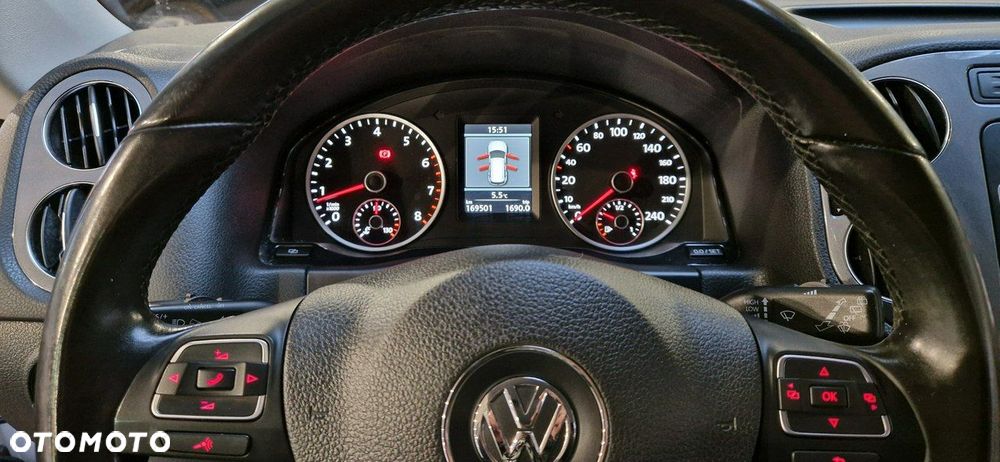 Volkswagen Tiguan - 16