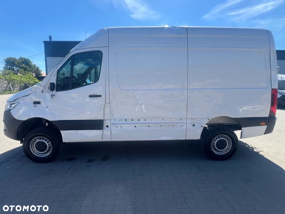 Mercedes-Benz Sprinter - 7