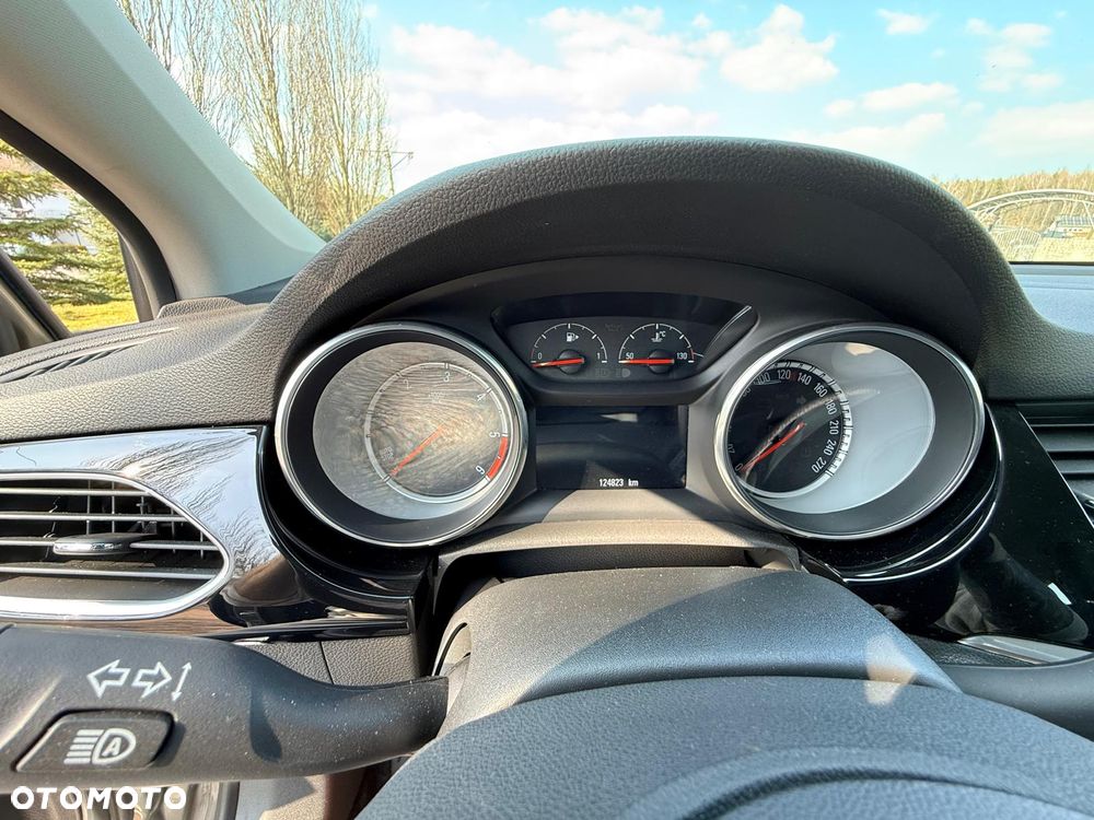 Opel Astra 1.6 BiTrb D (CDTI) Start/Stop Innovation - 22