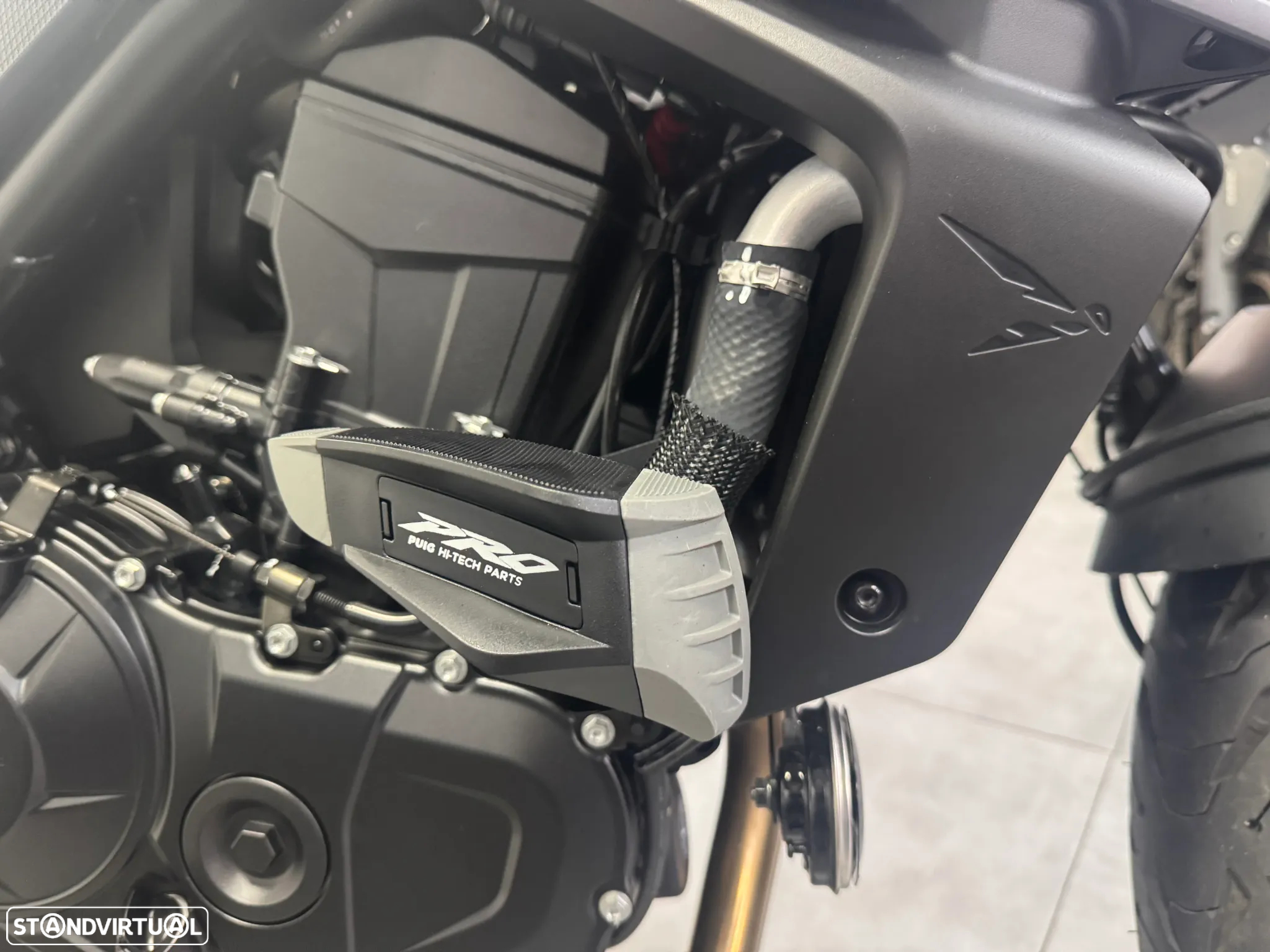 Honda CB 750 Hornet - 6