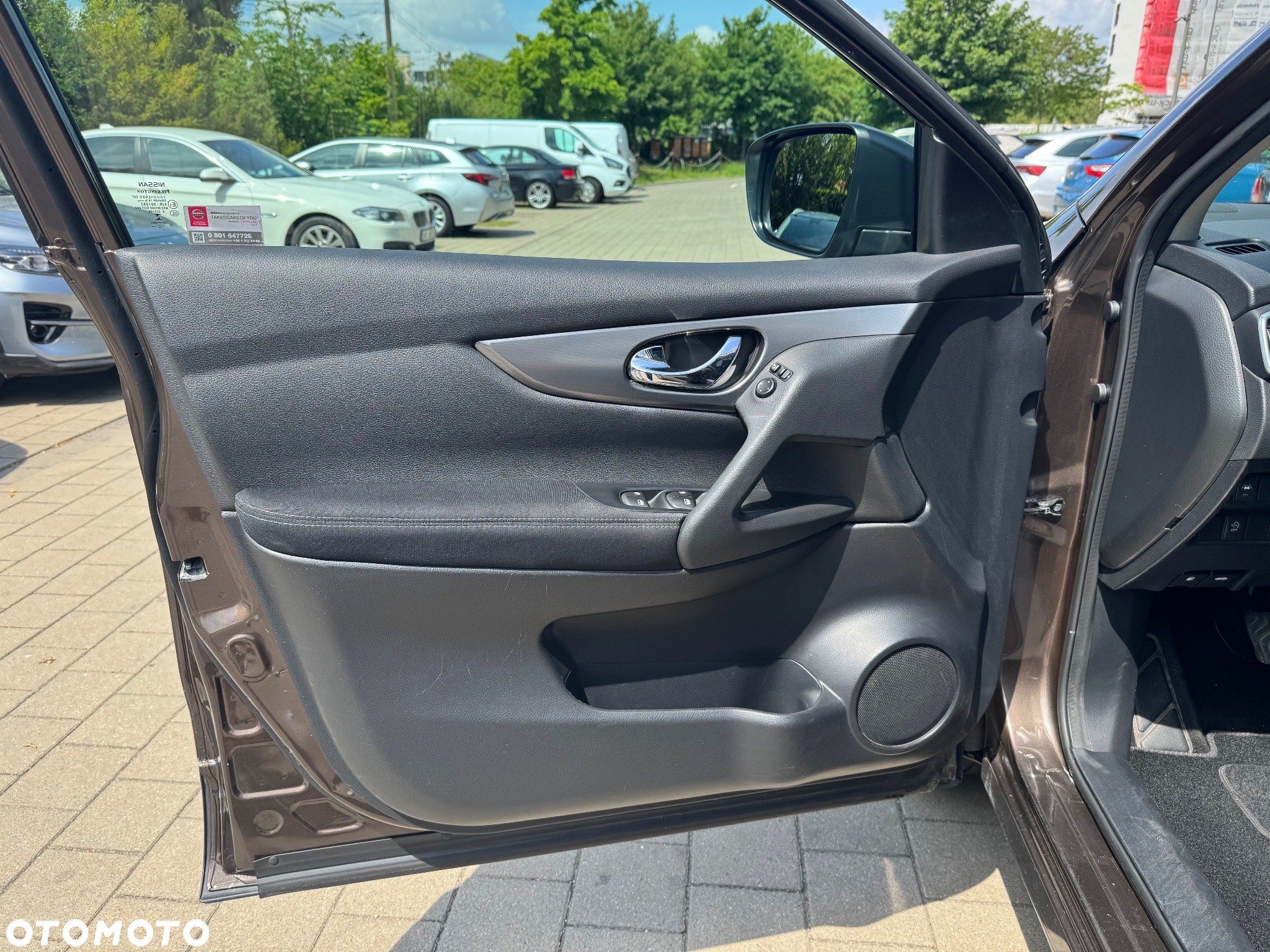 Nissan Qashqai 1.5 dCi N-Connecta EU6 - 11