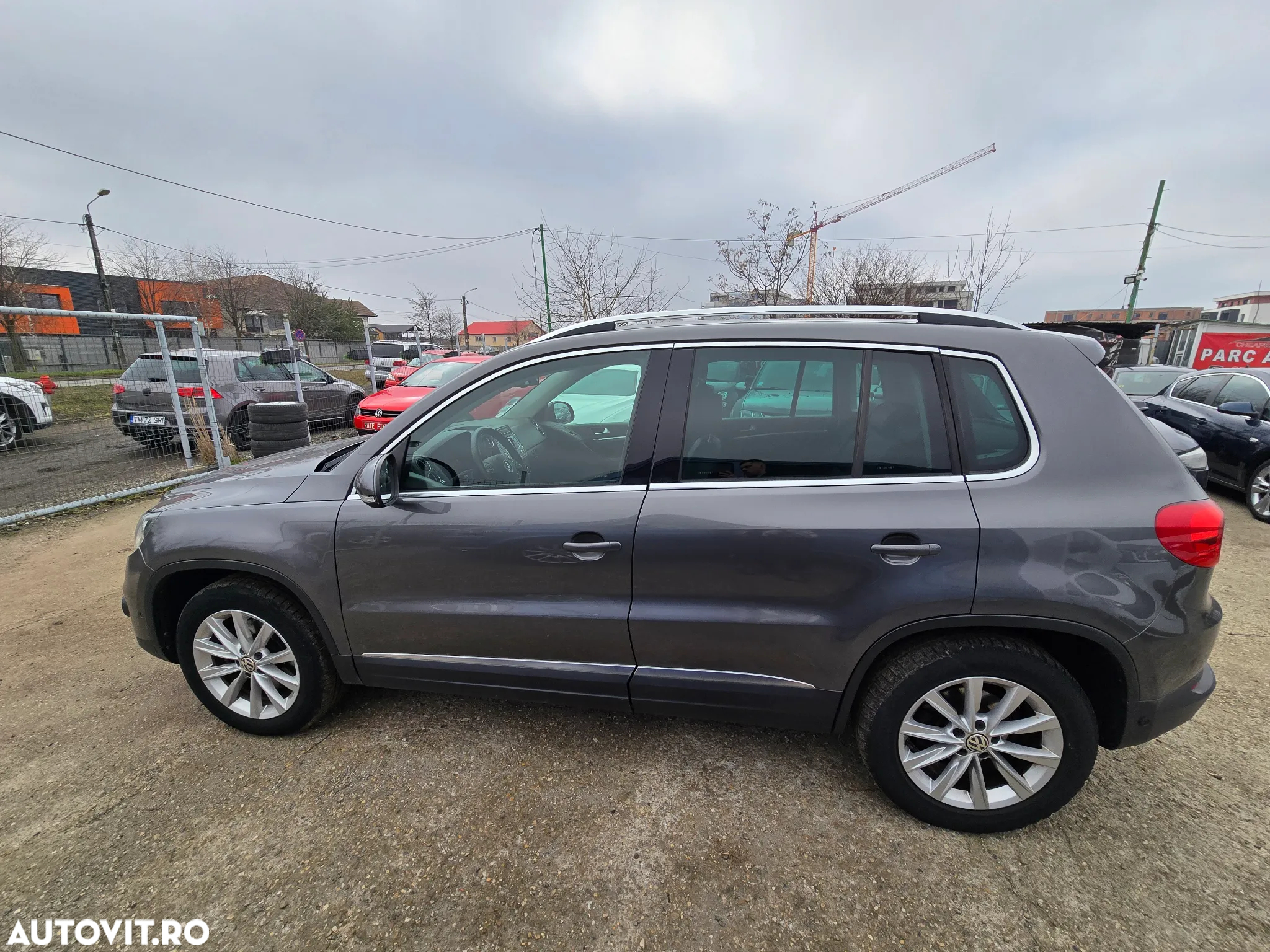 Volkswagen Tiguan 2.0 TDI DPF BlueMotion Technology Exclusive - 10