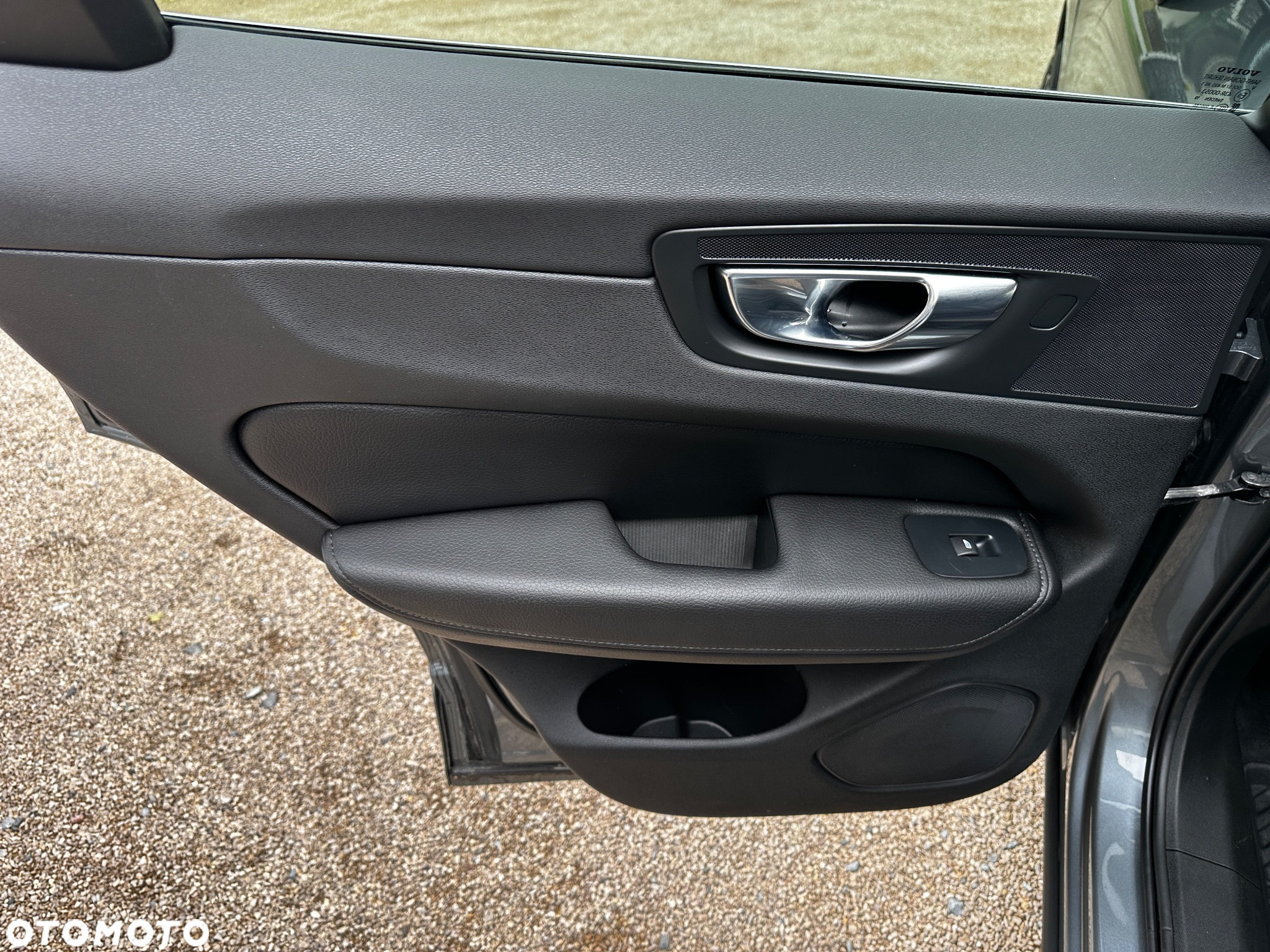 Volvo XC 60 D4 Geartronic Momentum - 27