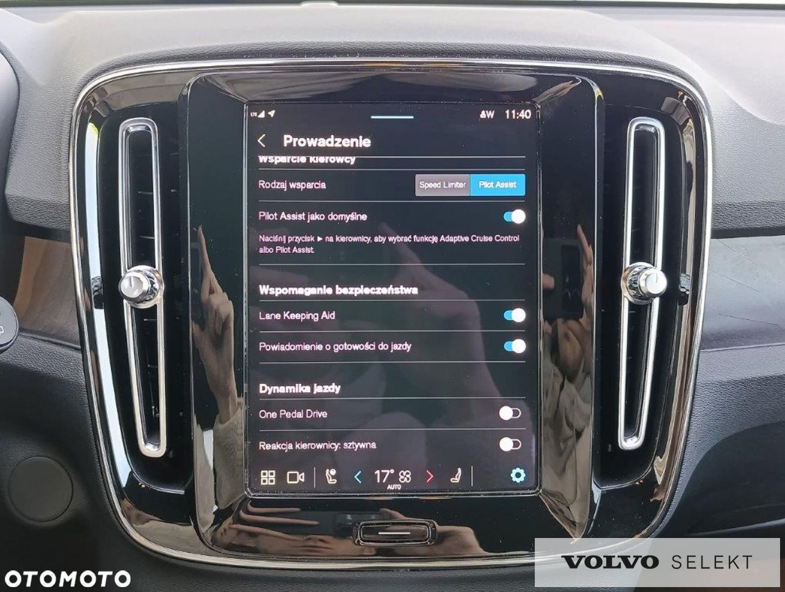 Volvo XC 40 - 25