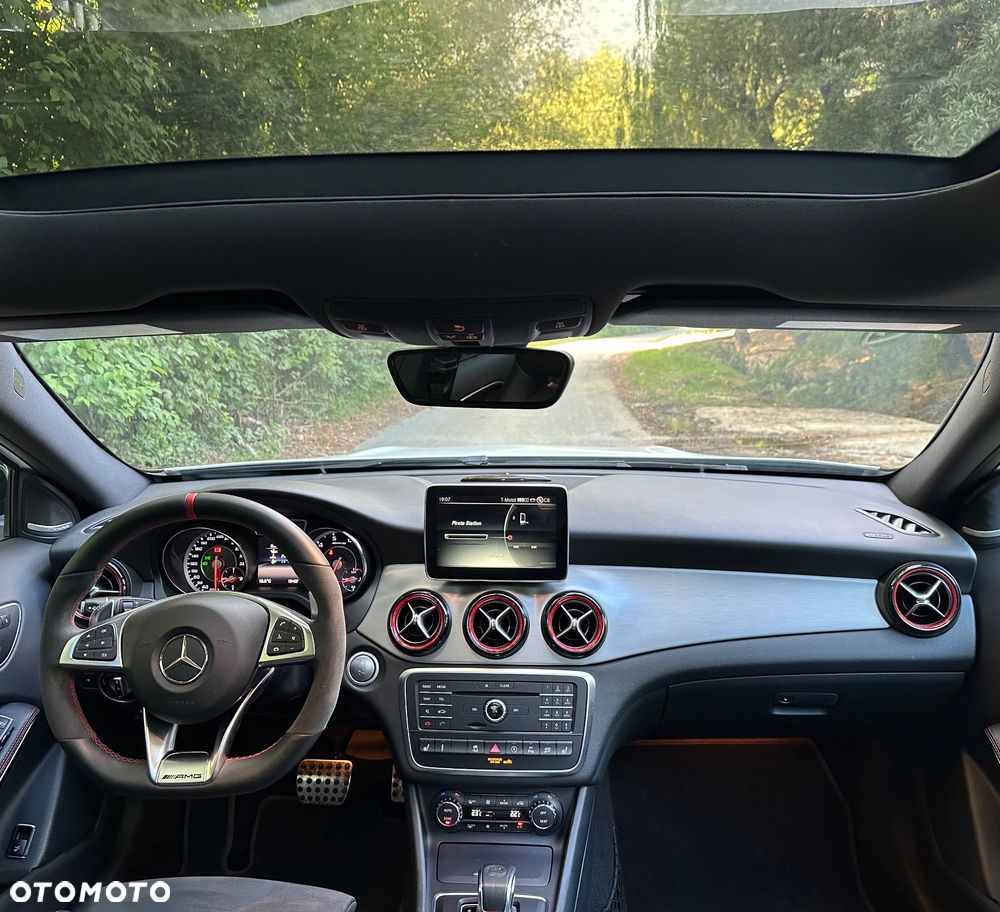 Mercedes-Benz GLA AMG 45 4-Matic - 6