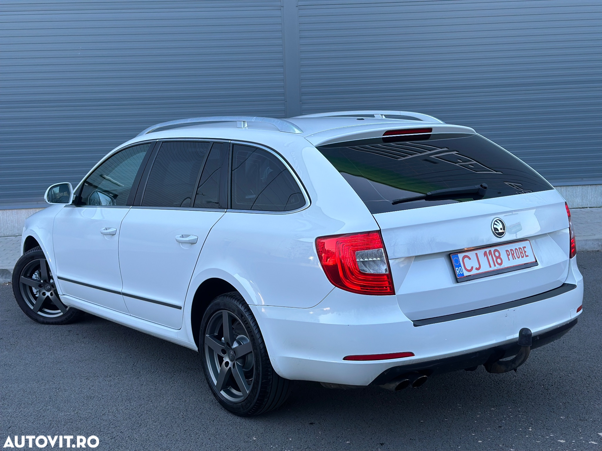 Skoda Superb Combi 2.0 TDI DSG Ambition - 5