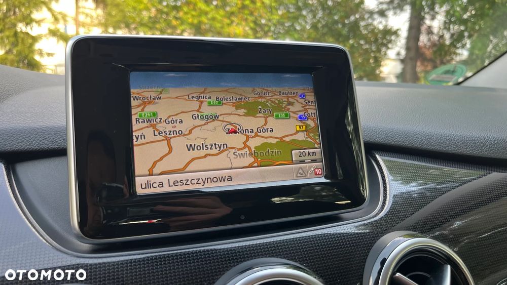 Mercedes-Benz Klasa B 180 (BlueEFFICIENCY) - 23