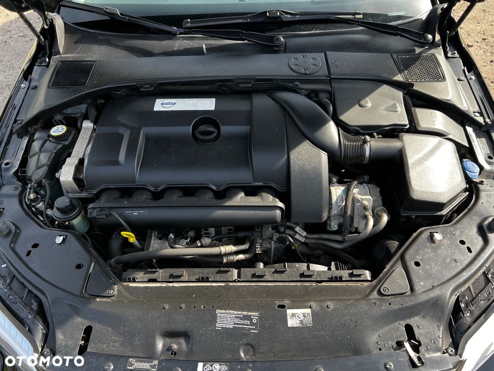 Volvo XC 70 - 4