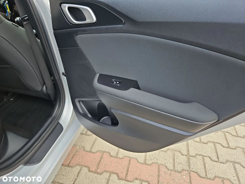 Kia Ceed 1.5 T-GDI M - 26