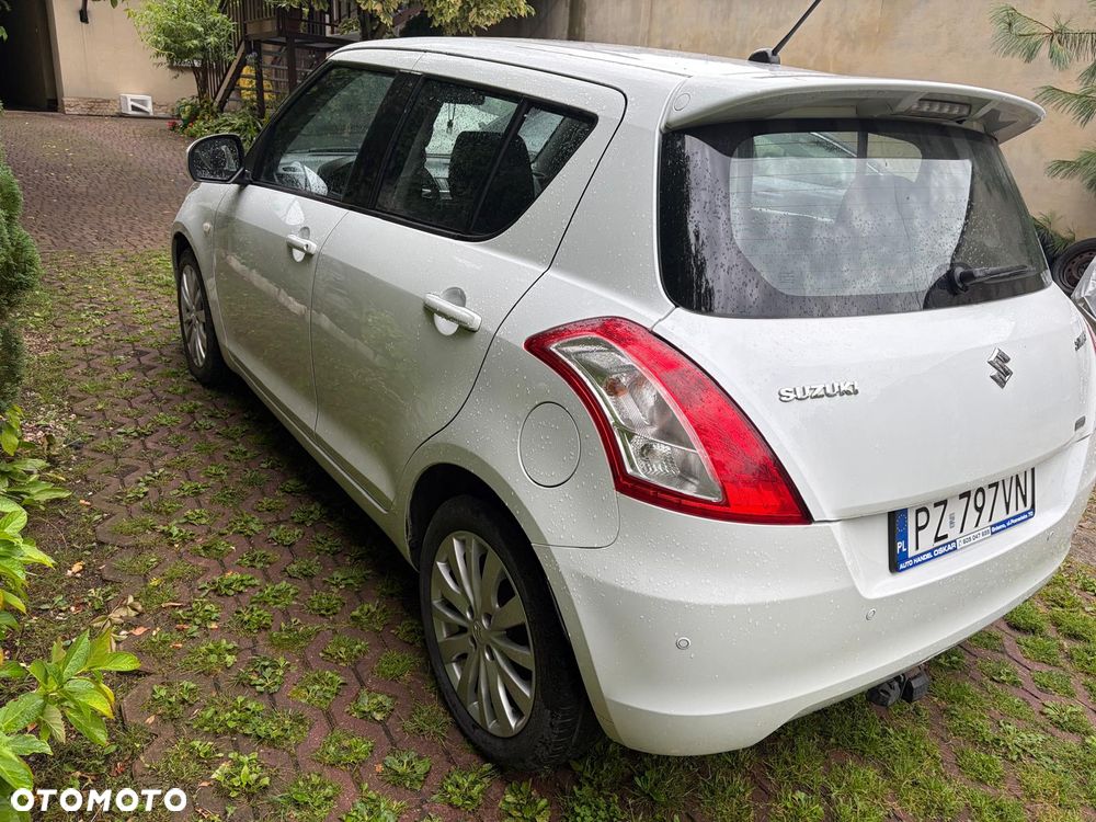 Suzuki Swift - 4