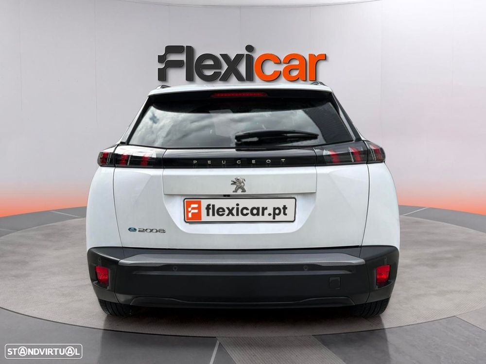 Peugeot e-2008 - 8