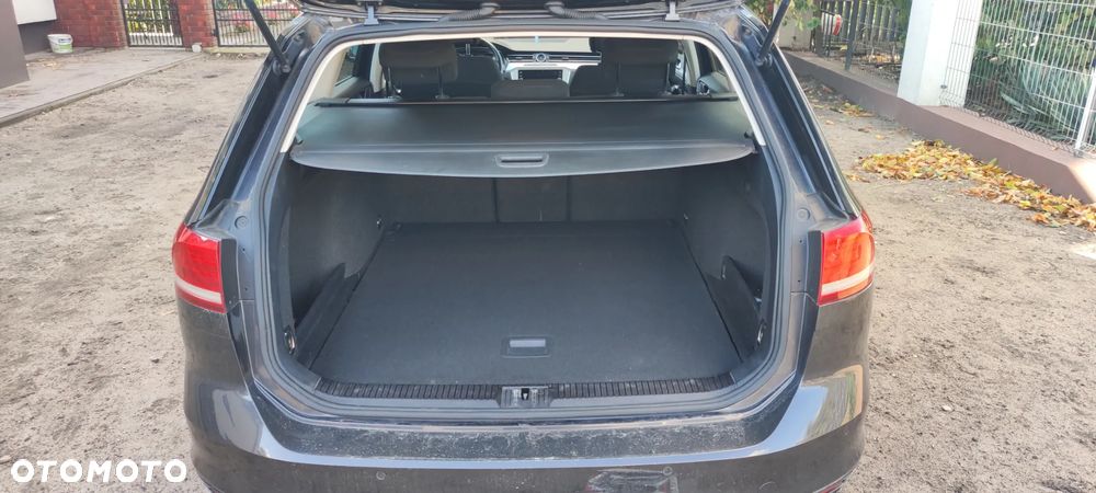 Volkswagen Passat 2.0 TDI BMT Comfortline - 12