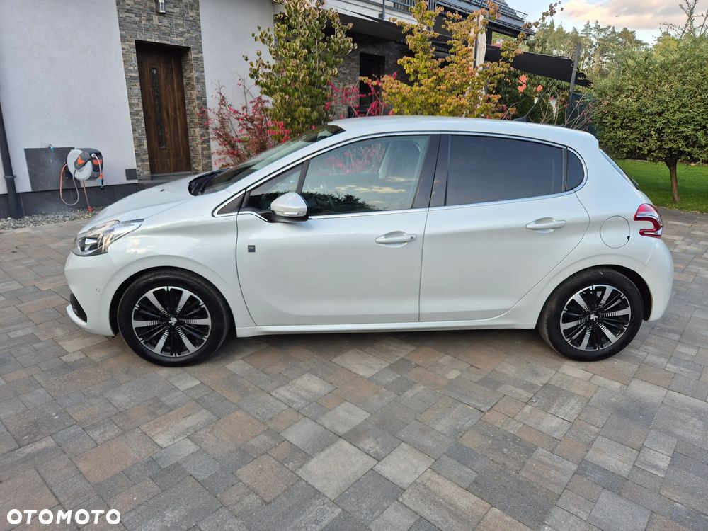 Peugeot 208 PureTech 82 Start & Stop Tech Edition - 10