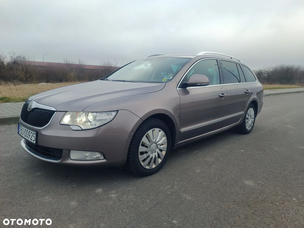 Skoda Superb 2.0 TDI Elegance DSG - 3