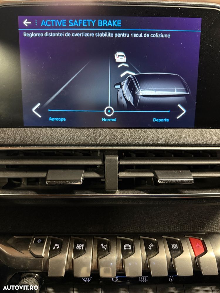 Peugeot 3008 PureTech 130 Stop & Start GPF EAT8 Allure Business-Paket - 18