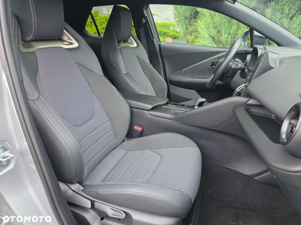 Toyota C-HR - 18