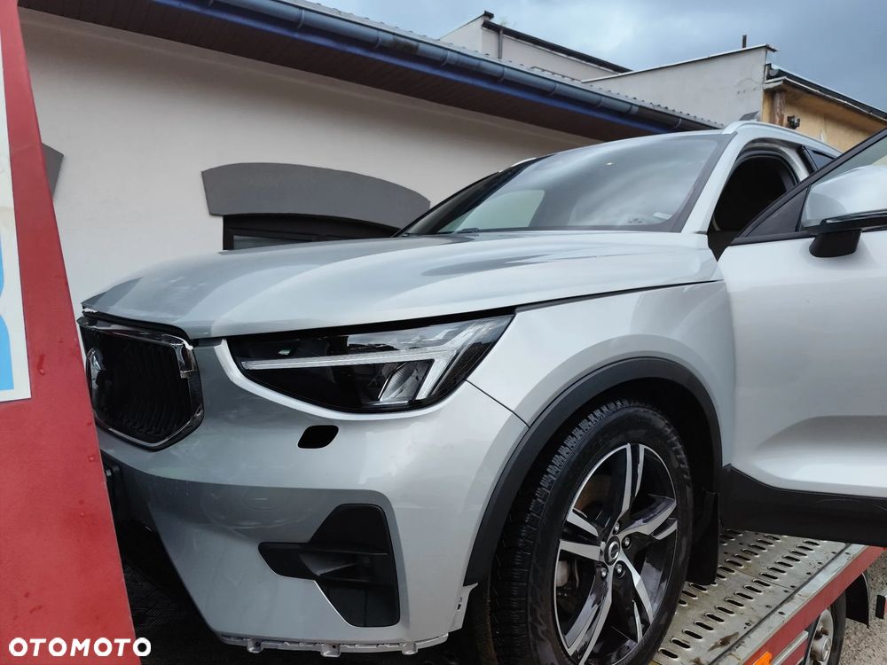 Volvo XC 40 B4 B DKG Plus Bright - 23