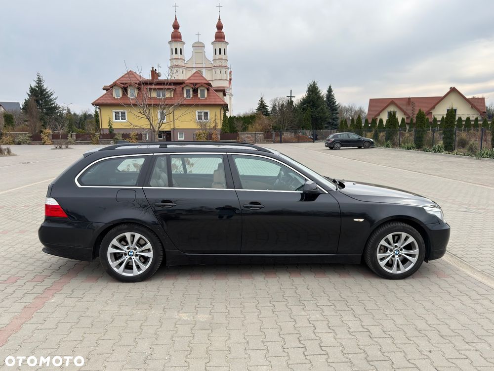 BMW Seria 5 525d xDrive - 7