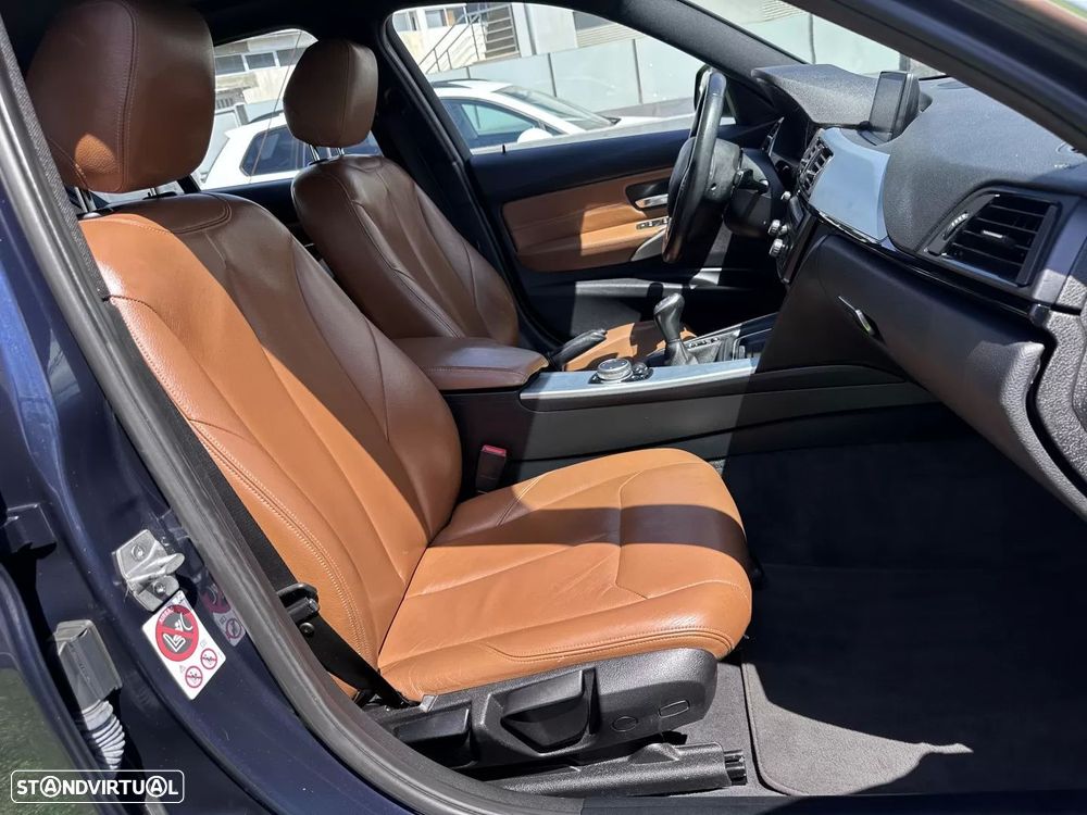 BMW 320 d Luxury Line - 54