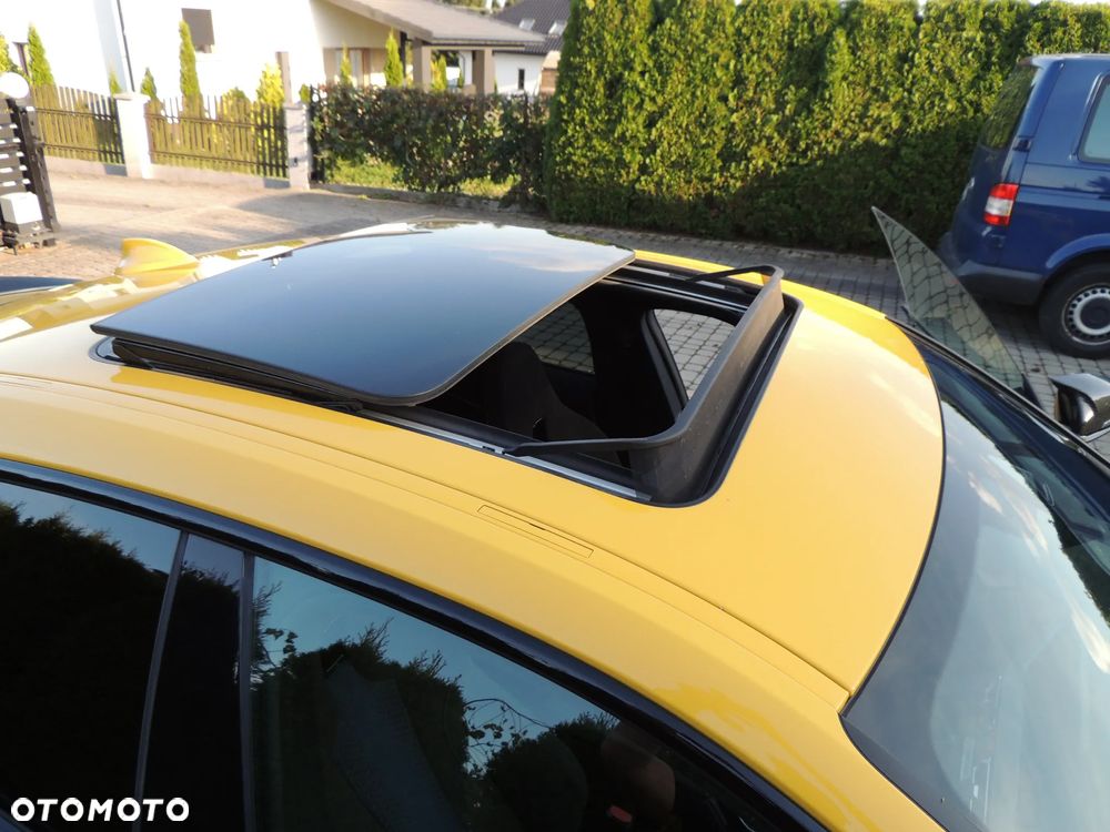 BMW Seria 2 220d xDrive - 23