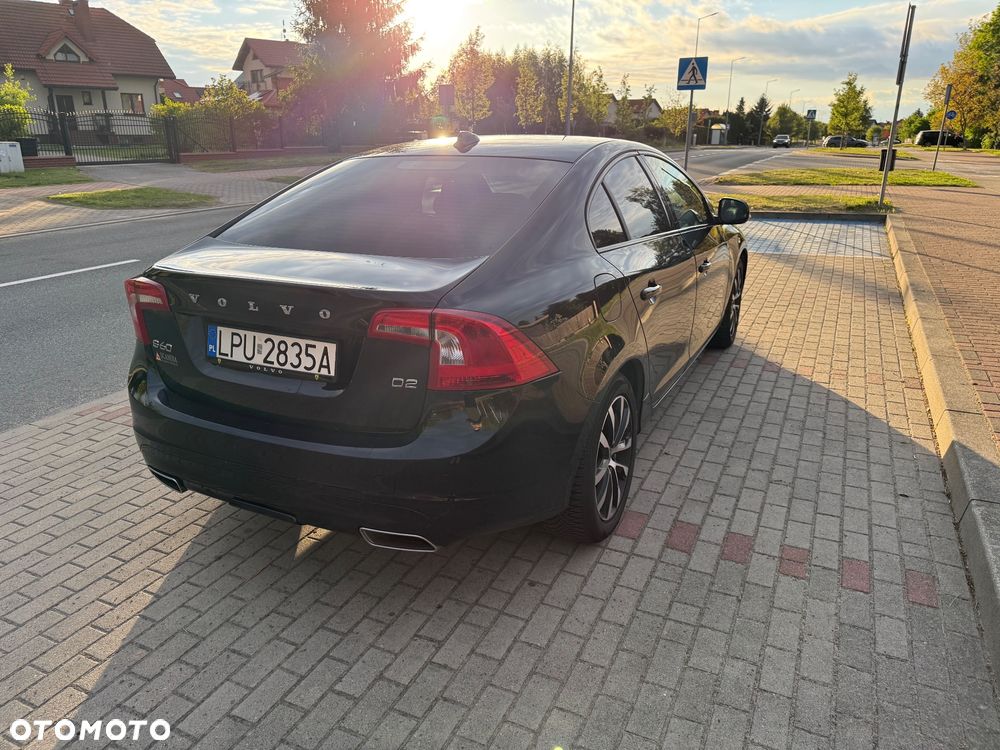 Volvo S60 D2 - 3