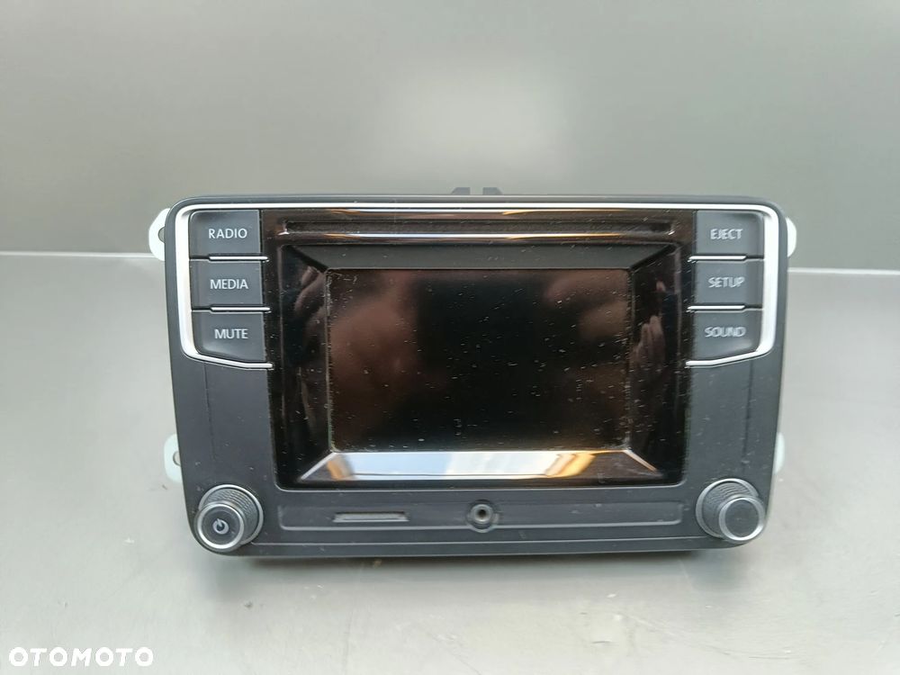 Radio VW Beetle Tiguan Golf Caddy 1K8035150B - 1