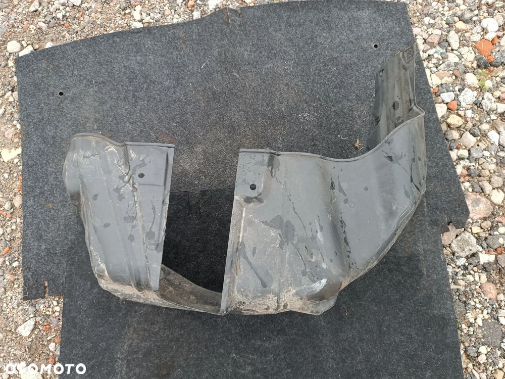 NADKOLE PRAWY TYŁ  TOYOTA YARIS IV - 2