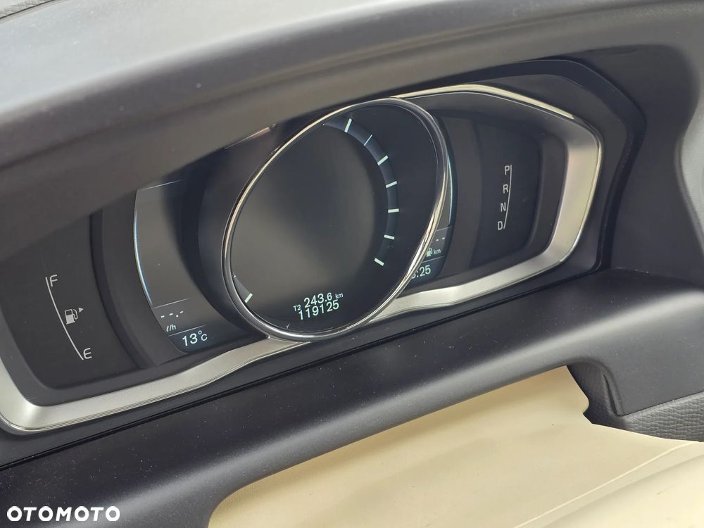 Volvo XC 60 T5 Geartronic Summum - 8