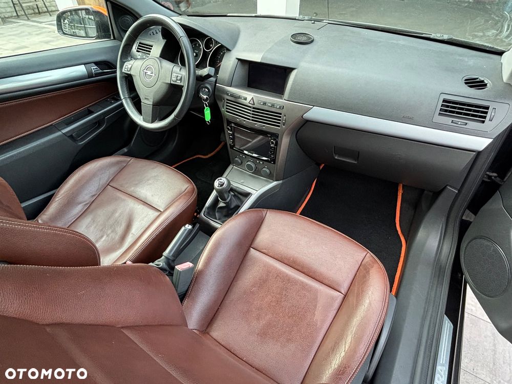 Opel Astra - 32
